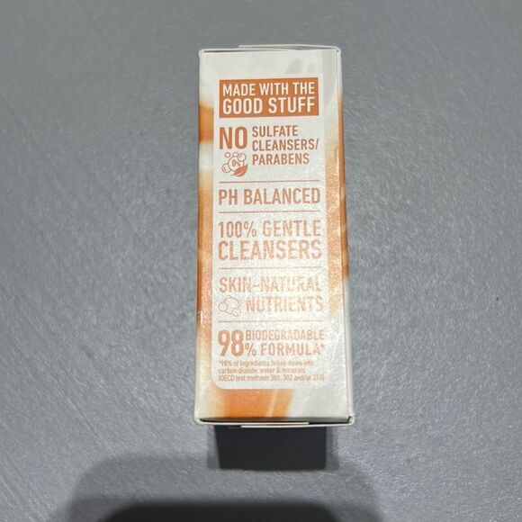 Dove Coconut Milk & Sugar Lychee Cleansing Bar - Picture 2 of 4